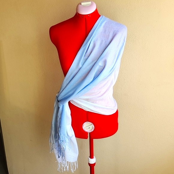 FABULOUS NICOLE MARCIANO OMBRE SCARF/PAREO/WRAP!! - Picture 4 of 6